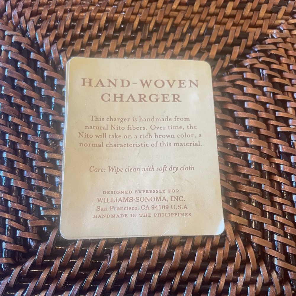 Williams Sonoma Hand-Woven Rattan Chargers • Linen Napkins & Napkin Rings - Picture 5 of 12